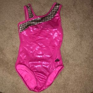 Gymnastics leotard